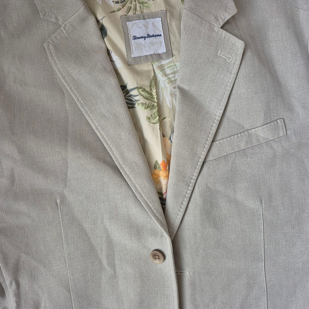 L Tommy Bahama men's Beige Blazer - Picture 3 of 16